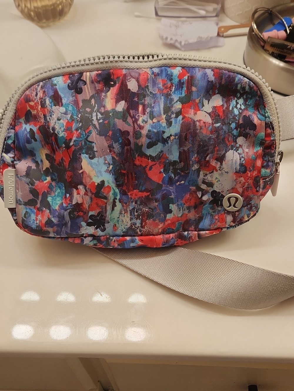 lululemon athletica Multicolor Floral Print Belt Bag - Colorful